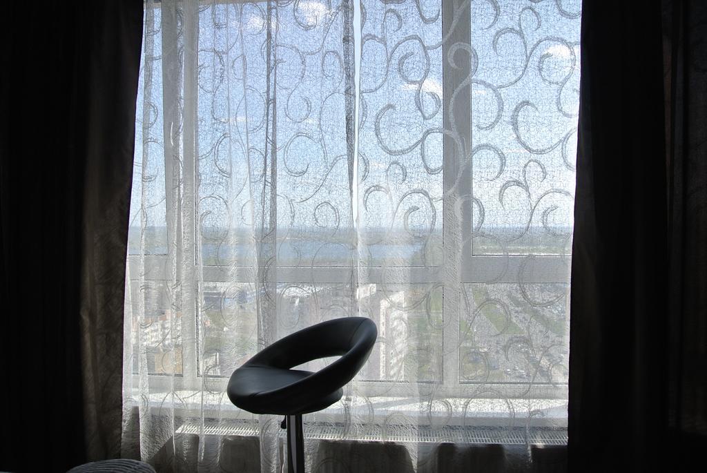 Panoramic View Apartment Poznyaky Kyiv Exterior photo